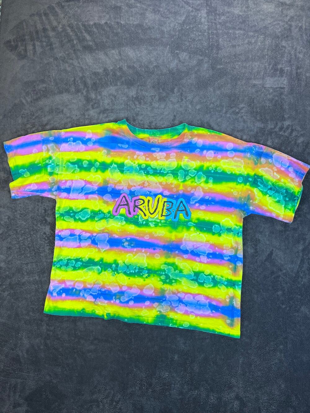 Aruba Tie-Dye Souvenir Tee Sun Triangle XXL — Women's Fit